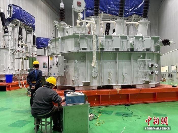 IA estimula a demanda global por eletricidade: transformadores chineses se tornam uma “moeda forte” no exterior